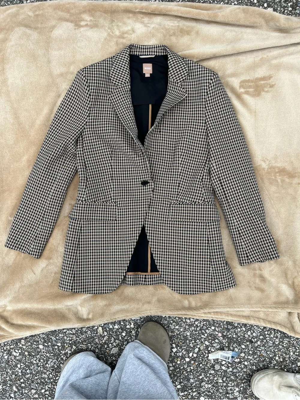 Hugo Boss Black and White Houndstooth Blazer